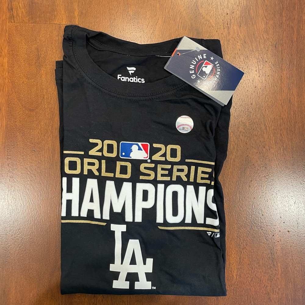 NWT Mens Medium Dodgers World Champion Tee